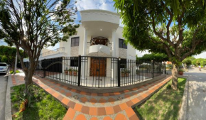 Casa Blanca Increíble (Casa Completa)